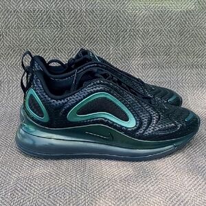 Womens Nike Air Max 720 Future Black/ Green Sneakers Size 7.5 In Excellent Cond.